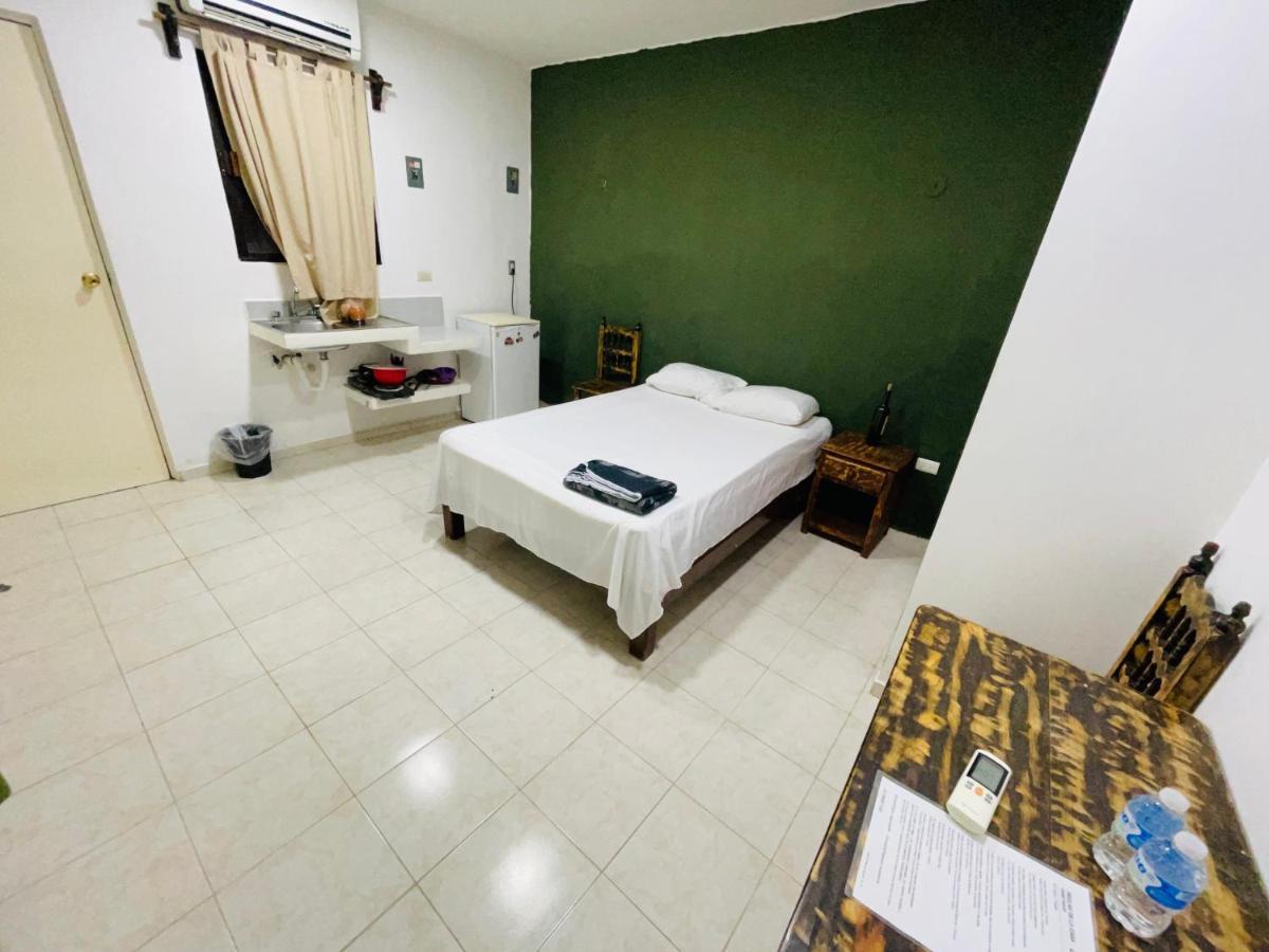 Calaveritas Rooms Плая дел Кармен Екстериор снимка