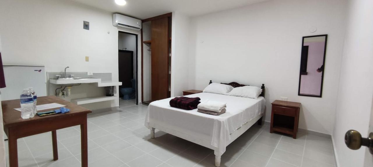 Calaveritas Rooms Плая дел Кармен Екстериор снимка