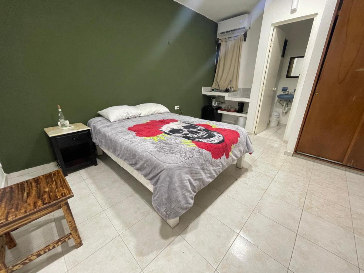 Calaveritas Rooms Плая дел Кармен Екстериор снимка