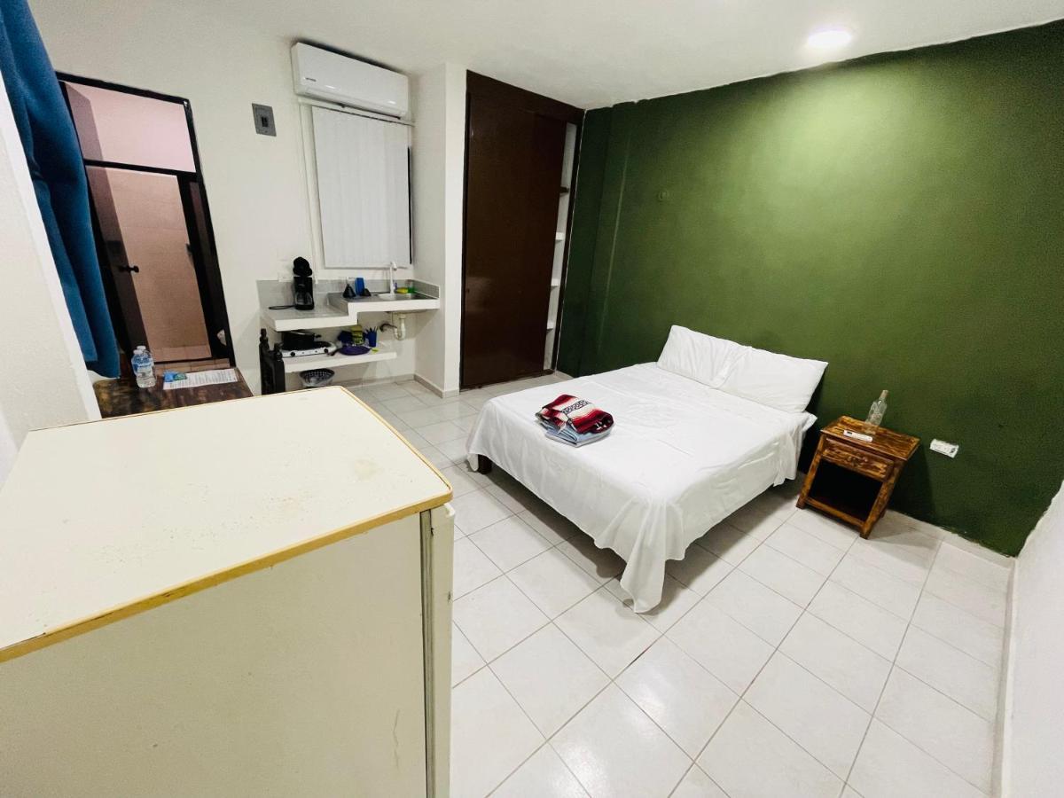Calaveritas Rooms Плая дел Кармен Екстериор снимка